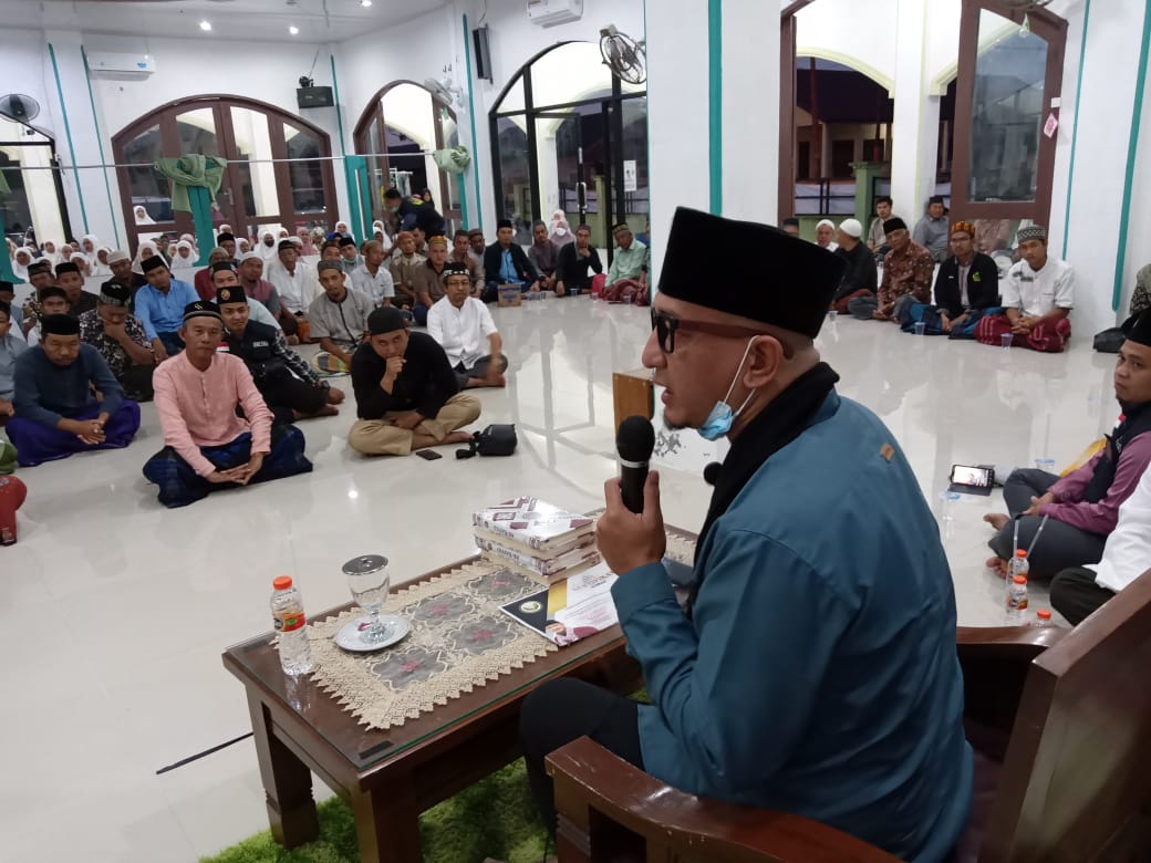 AL-MUHAJIRIN