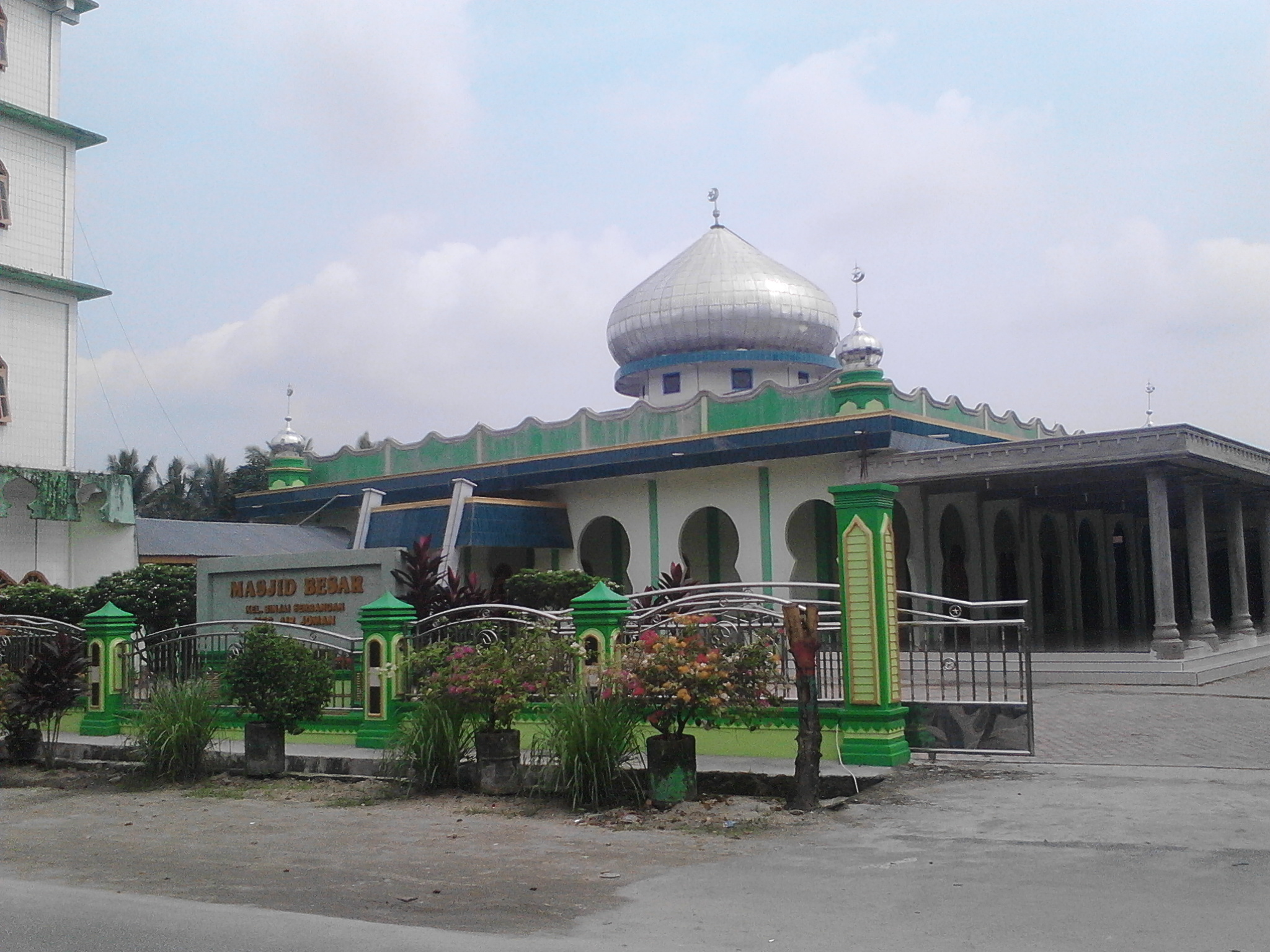 Besar