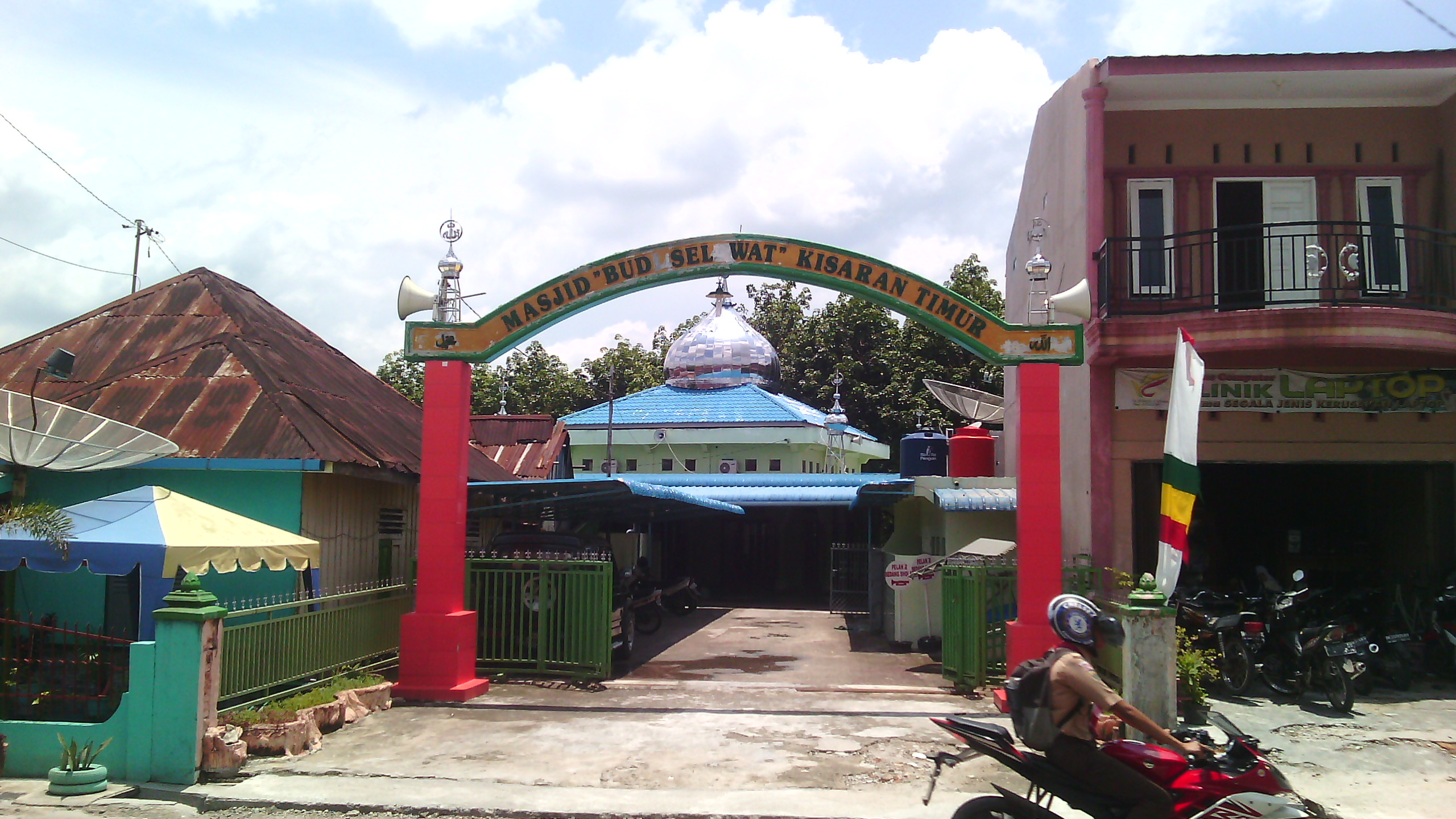 Budi Selawat
