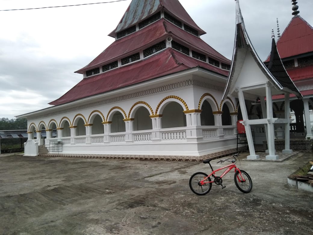 Raya Lb. Bareh