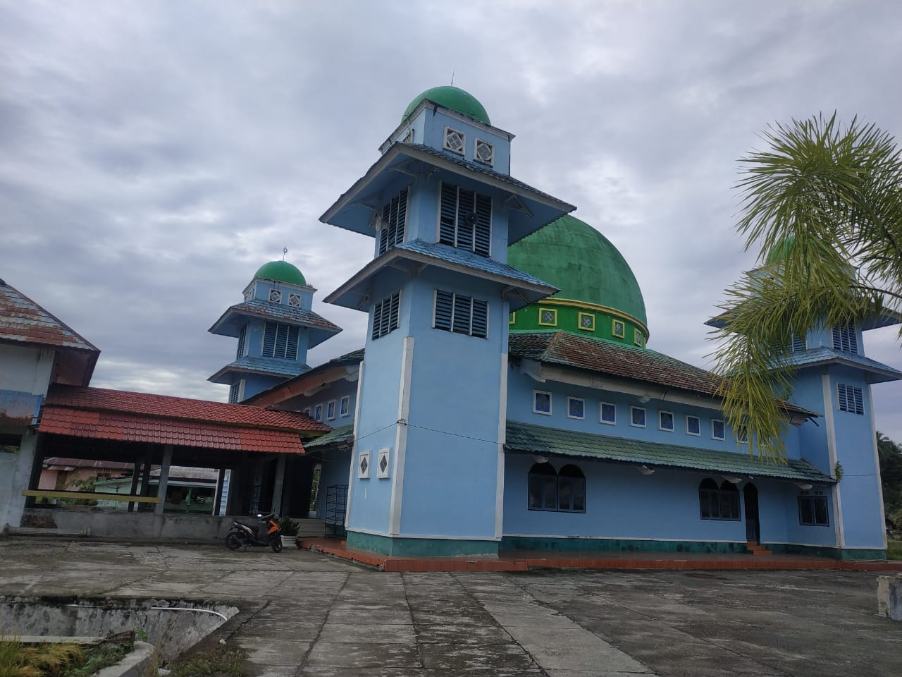 RAYA TOBOH
