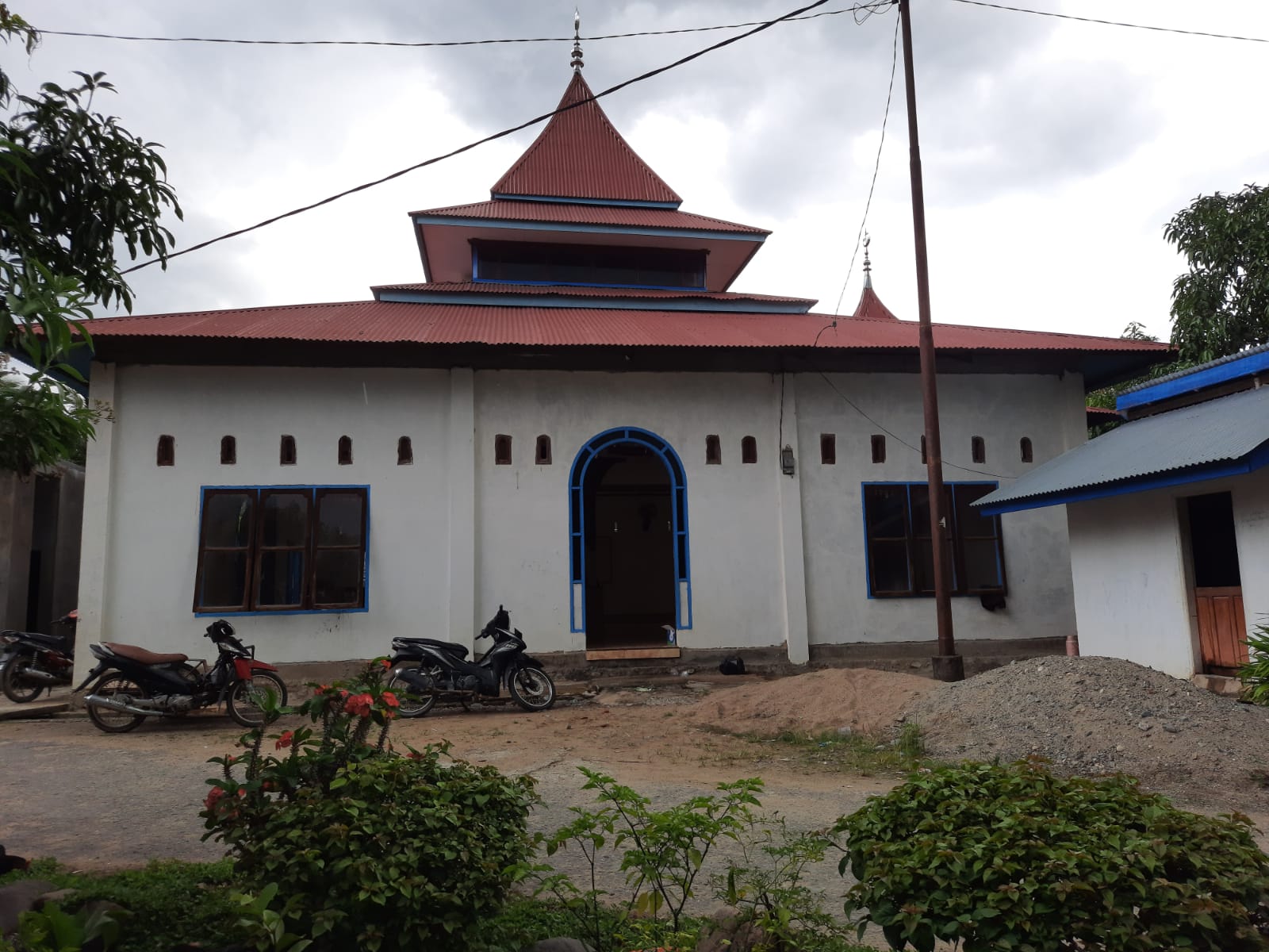 AL-MUHAJIRIN