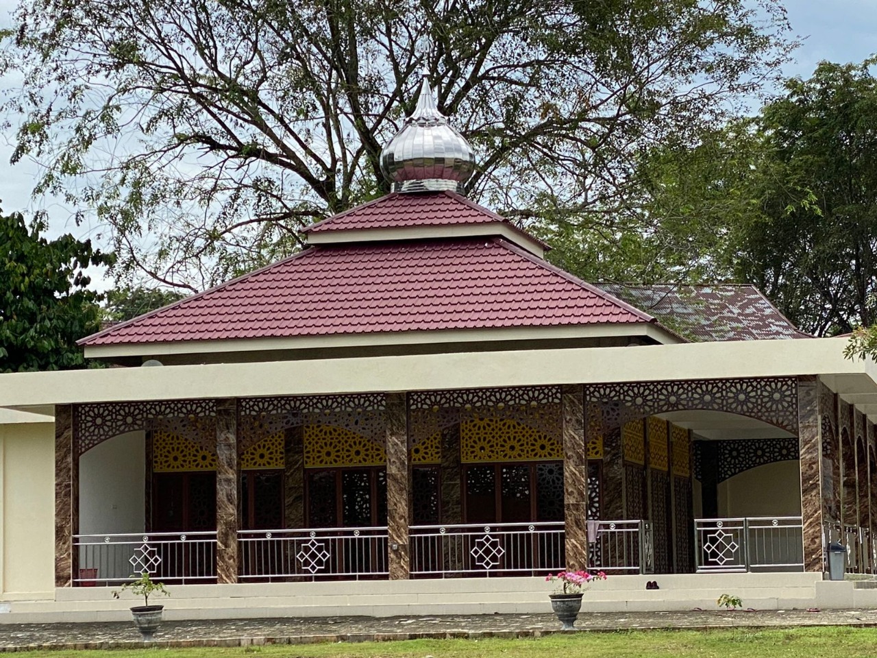 MASJID UP