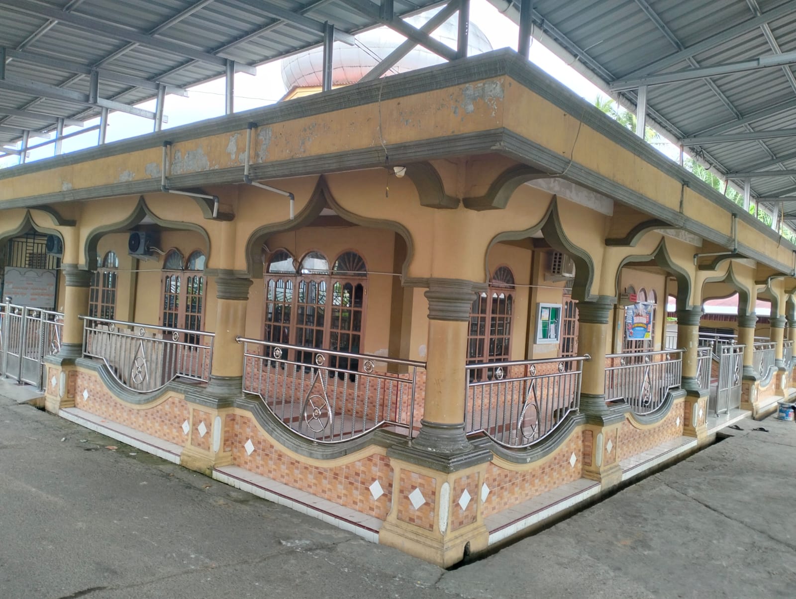 NUR ILAHI
