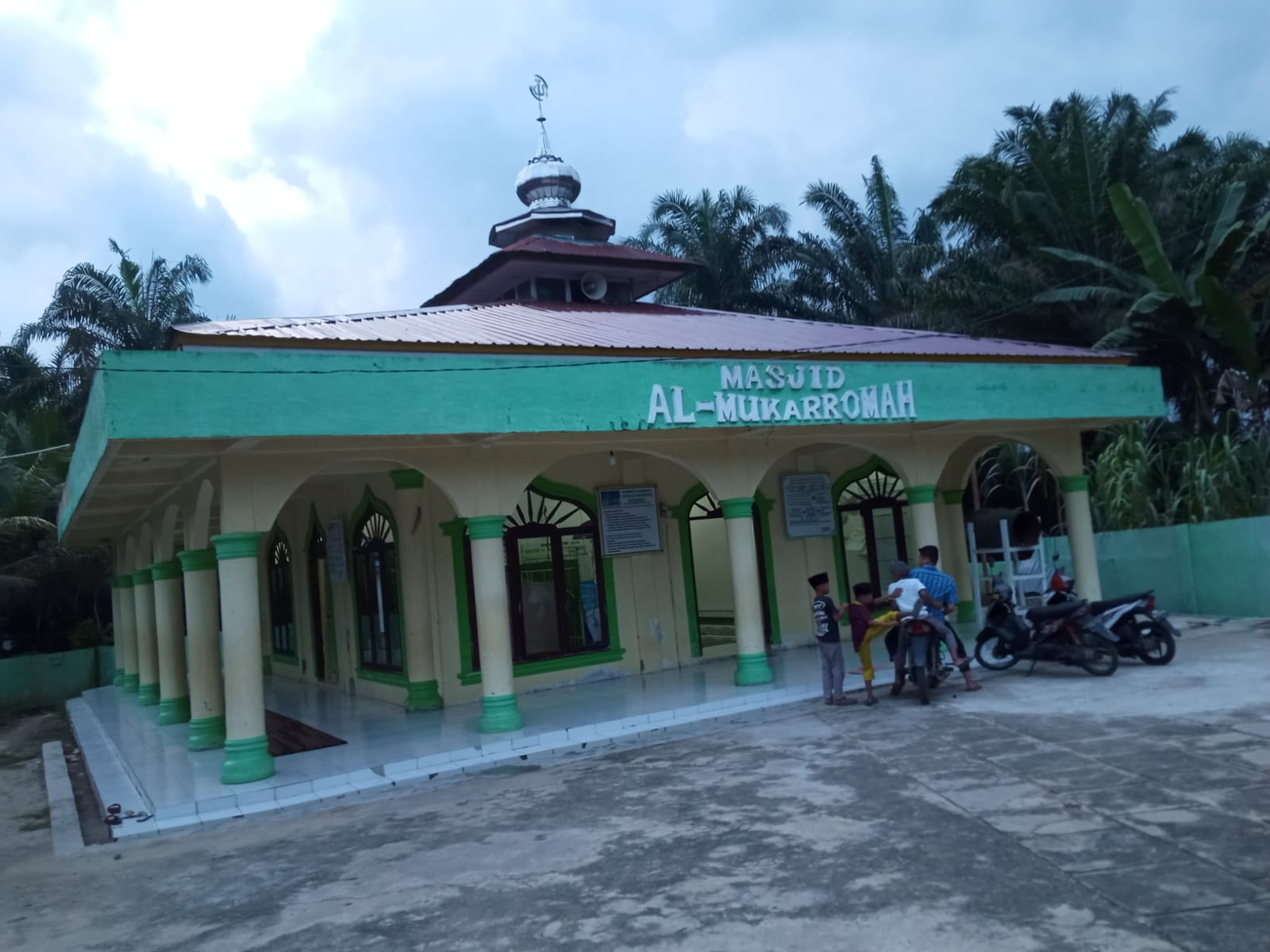 AL-MUKARROMAH