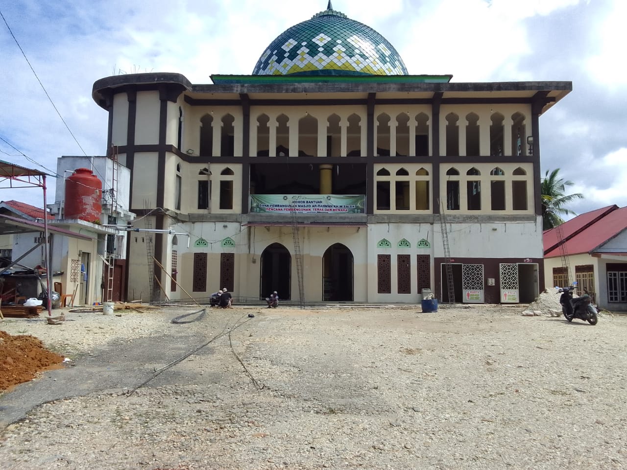 KH. SALEK AR-RAHMAN