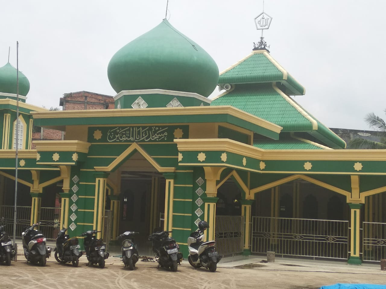 Raya Al-Muttaqin