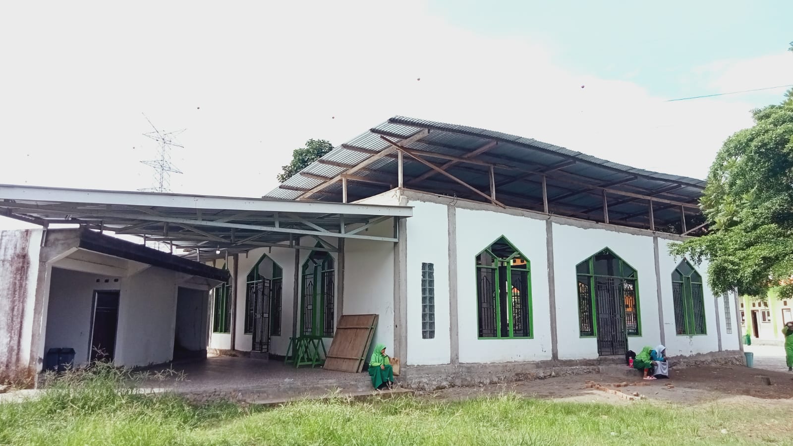 AL-MUNAWWAROH