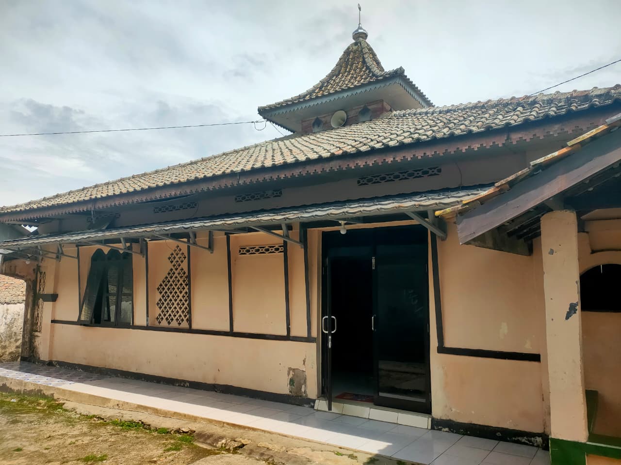 AL- MUTHOLIBIN