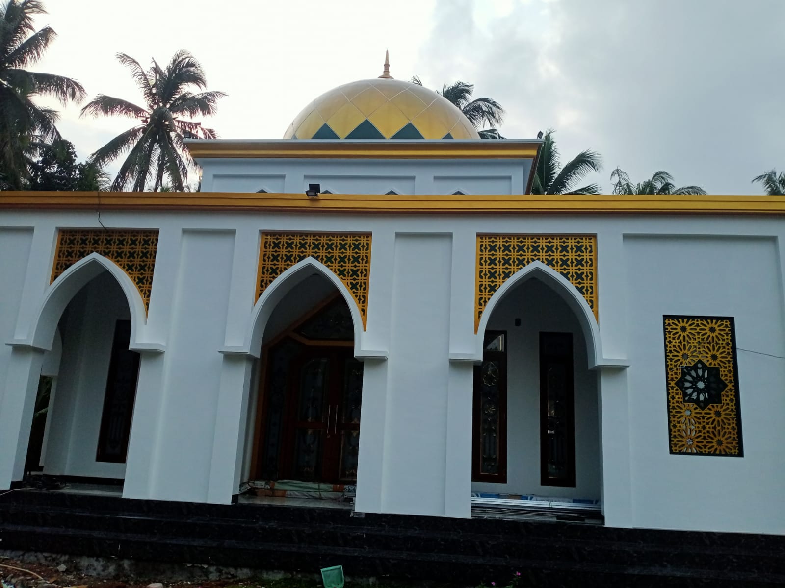 AL- MUTAQORRIBIN