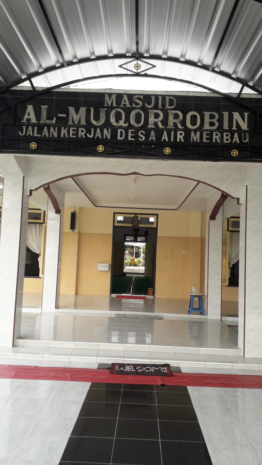 AL-MUQORROBIN