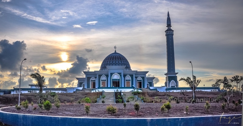 RAYA KEPULAUAN RIAU