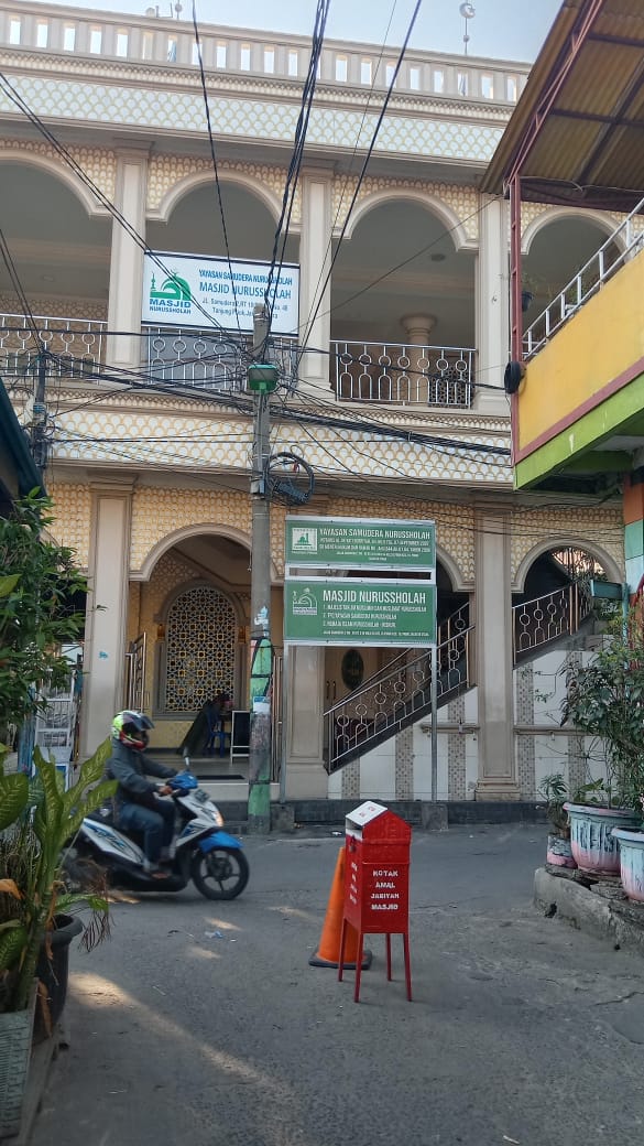 NURUSSHOLAH