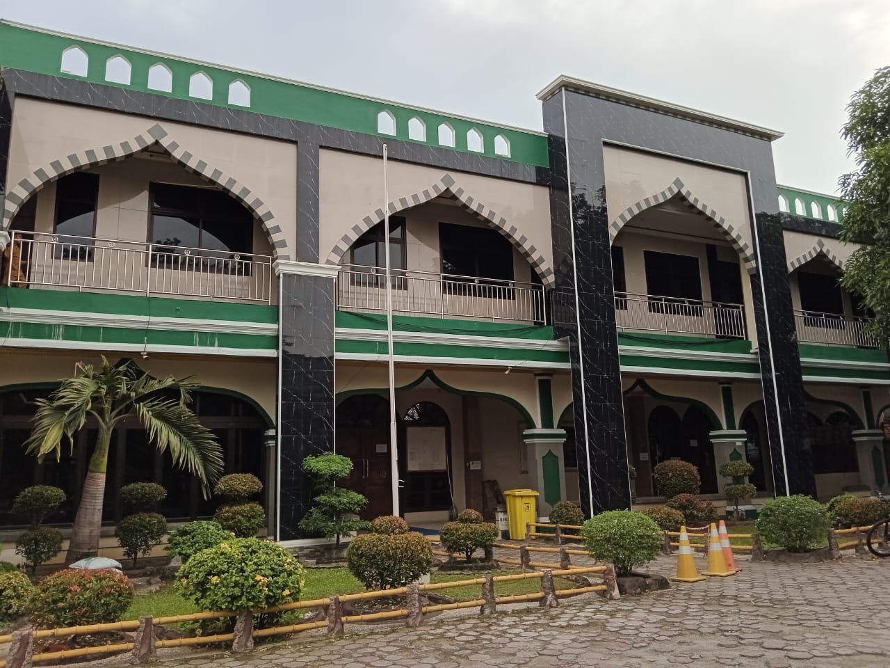 RAYA AL-IKHLAS
