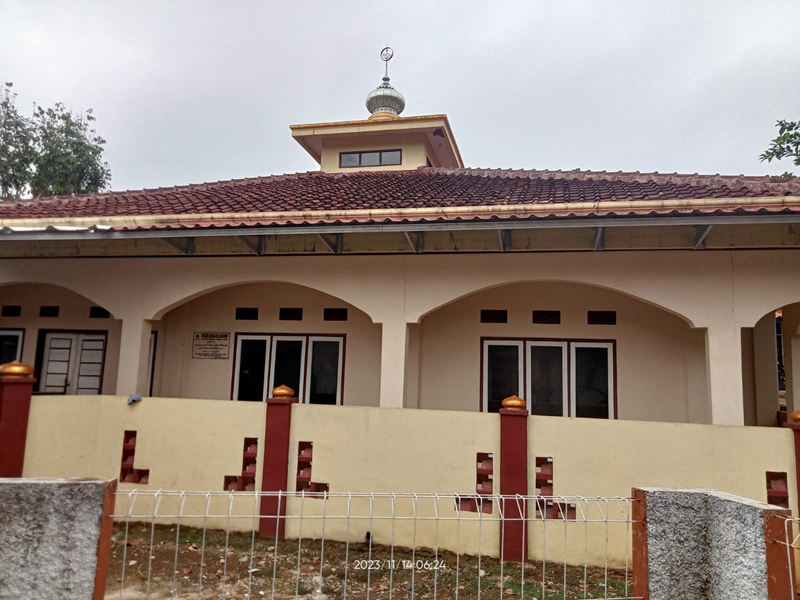AL-MIFTAHUL AKHLAQ