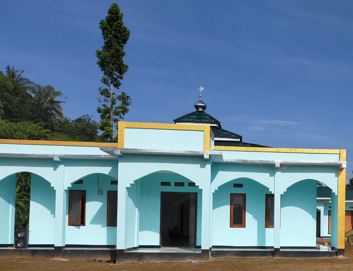 MASJID PESANTREN TEKNOLOGI AL-ATIQIYAH