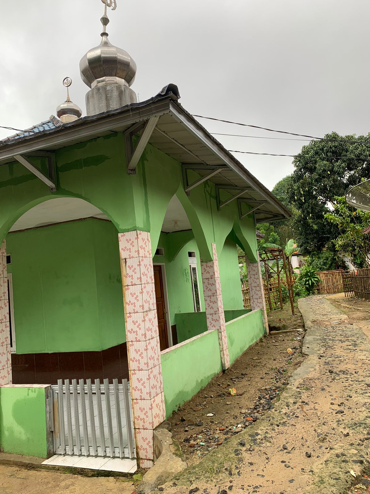 AL-MUNAWAROH