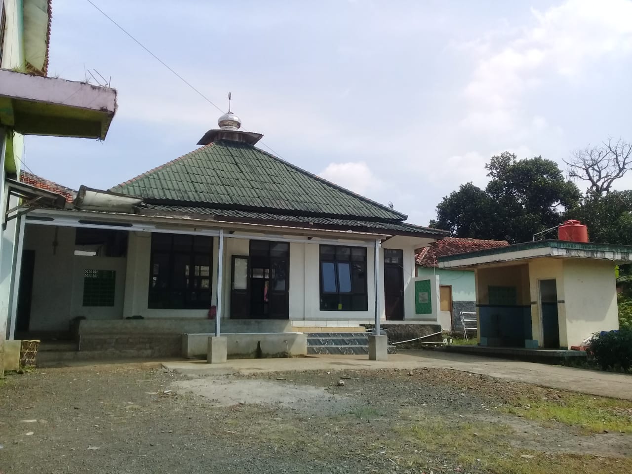 AL-HUSAINIYYAH