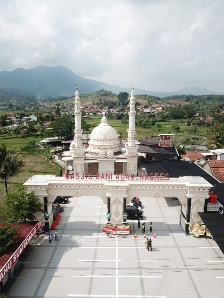 MESJID BANI ADAM