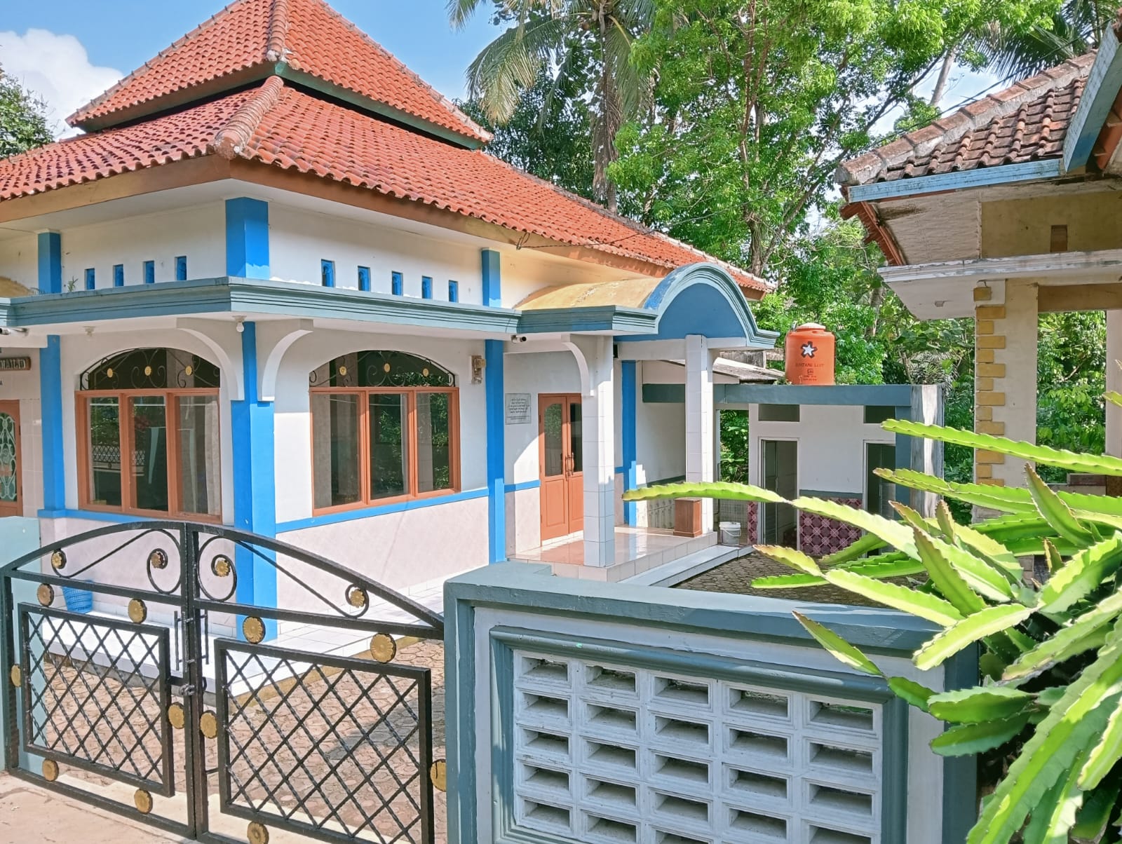 KHODIJAH BINTI KHUWAILID