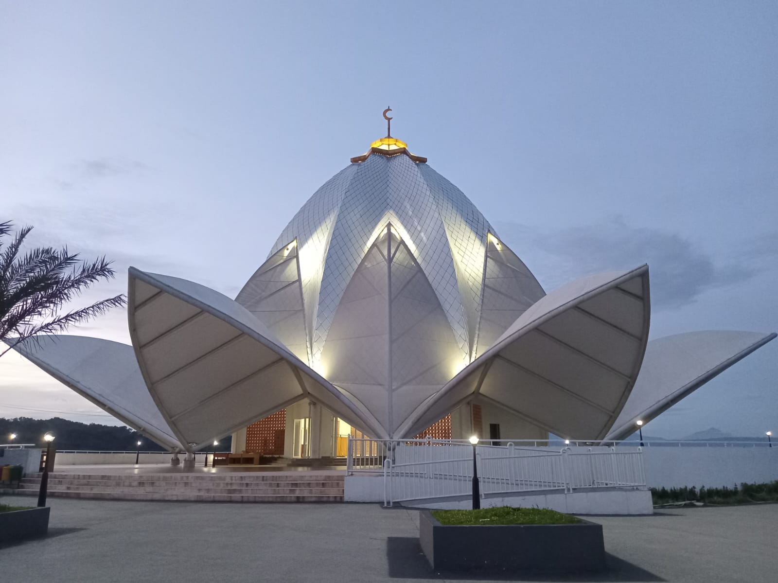 AL-KAMIL