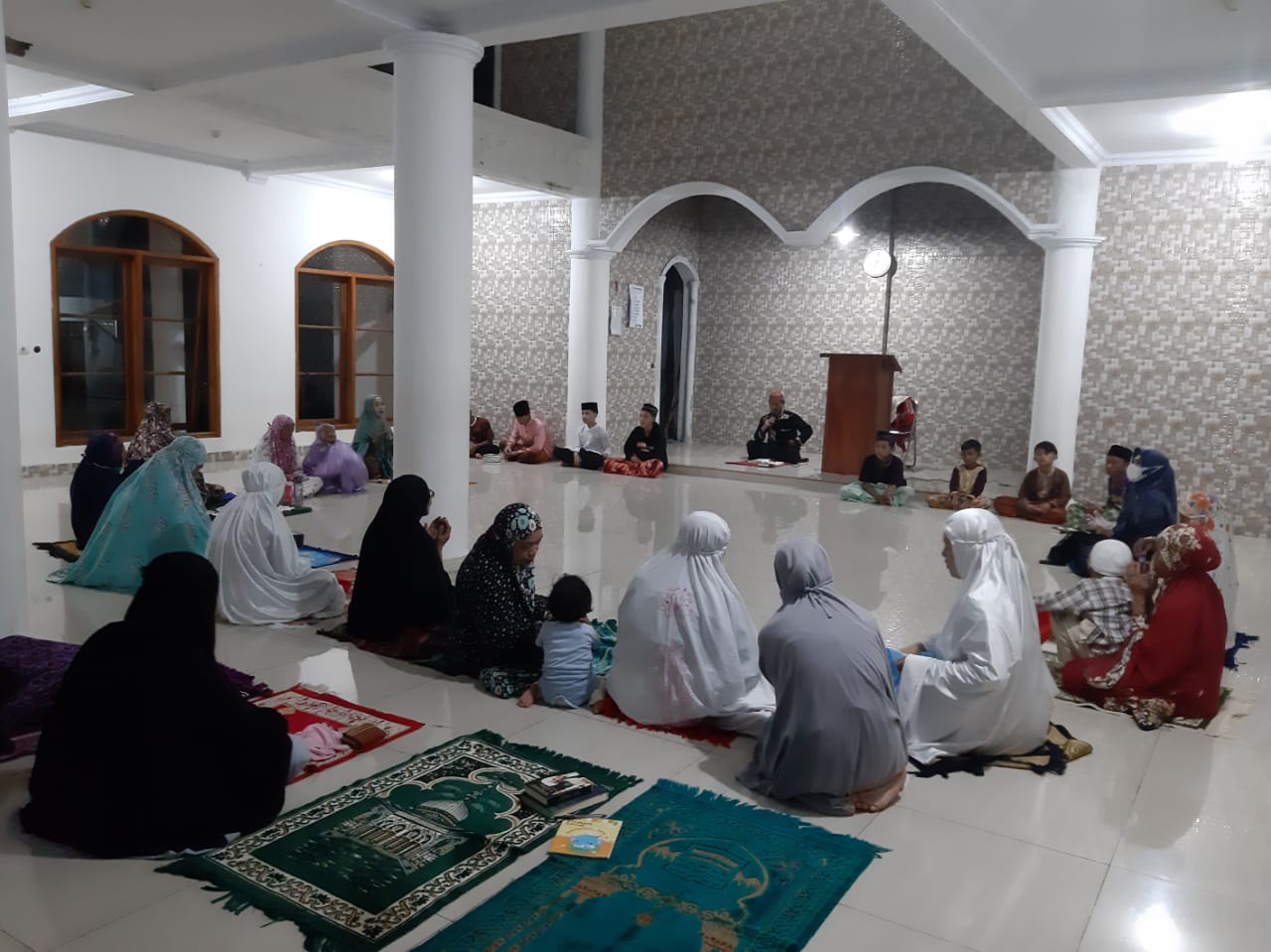 HUSNUL KHOTIMAH