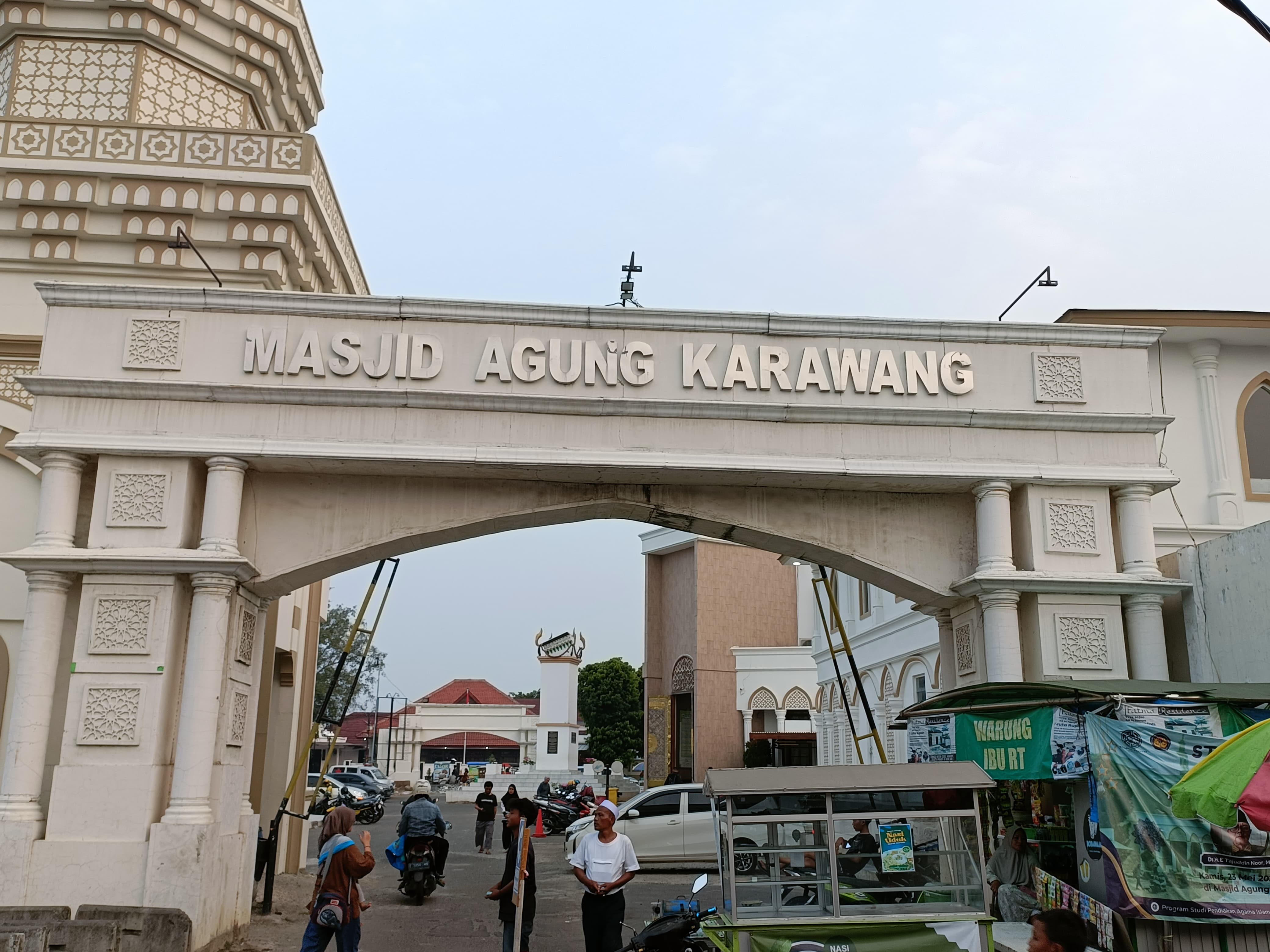 AGUNG KARAWANG