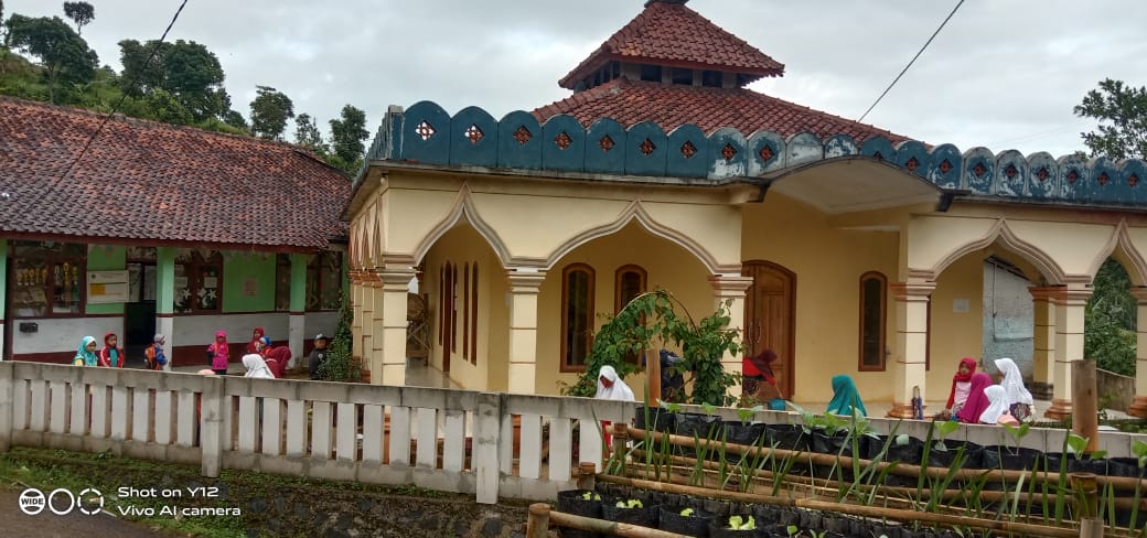 AL-HIKMAH