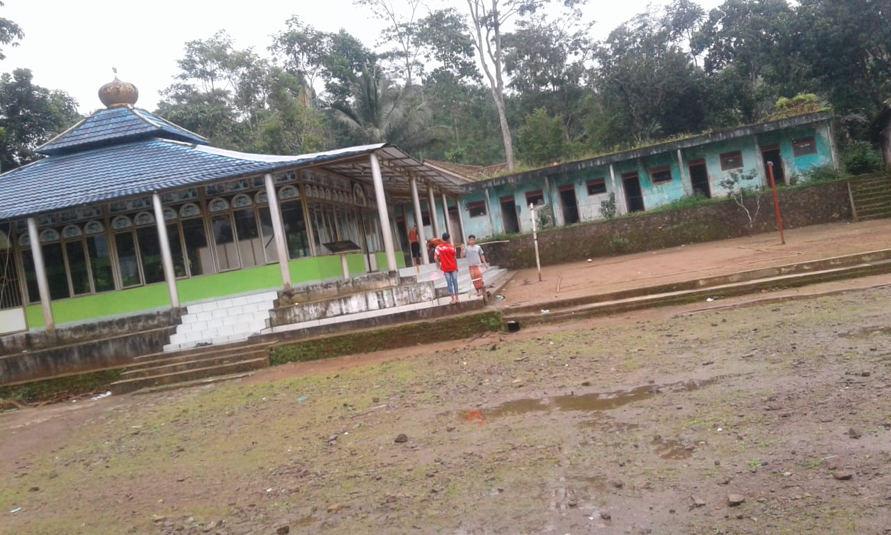 BUSTANUL ARIFIN
