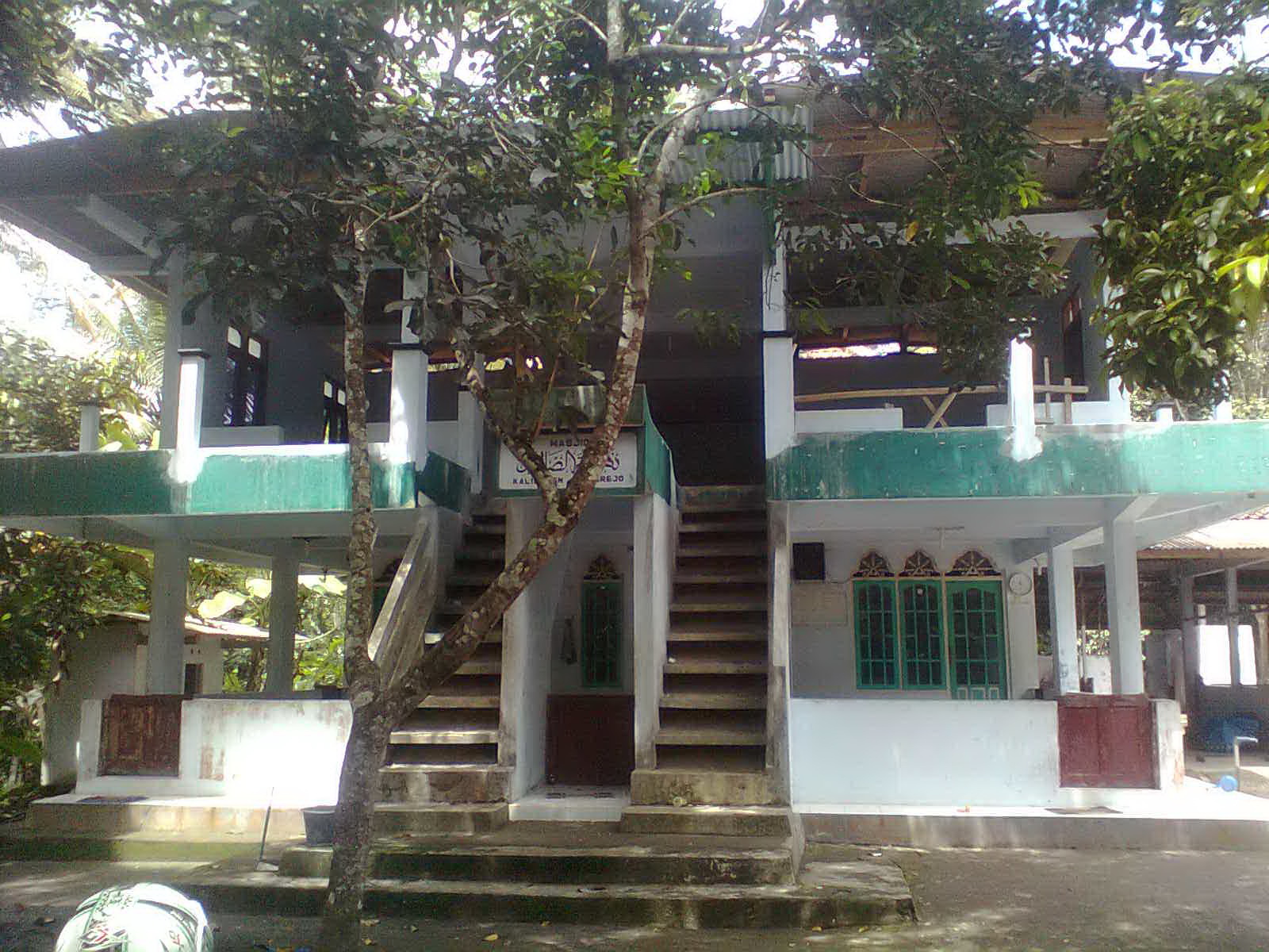 NAHDHOTUS SHOLIHIN
