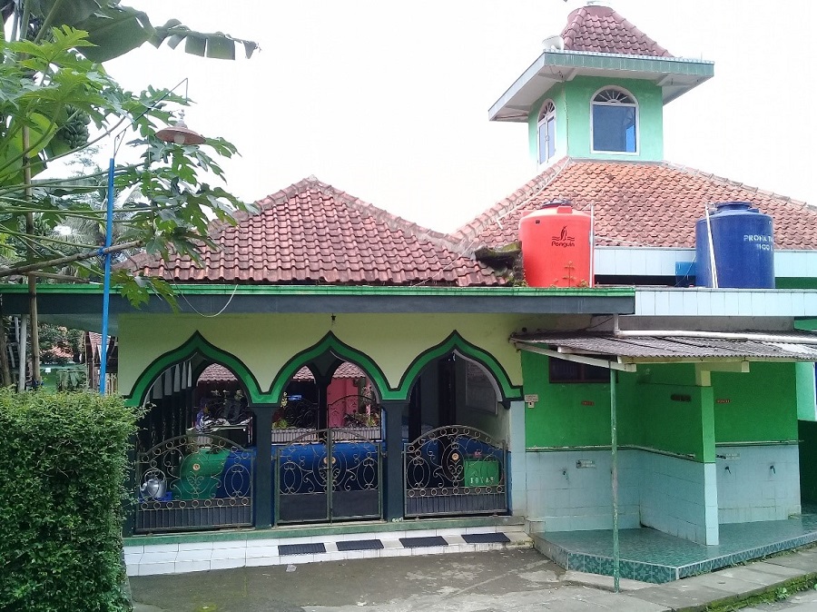 AL-MUHAJIRIN