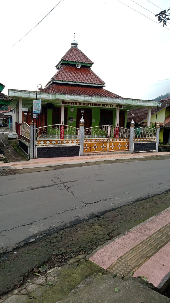 HIDAYATUL MUNAWAROH