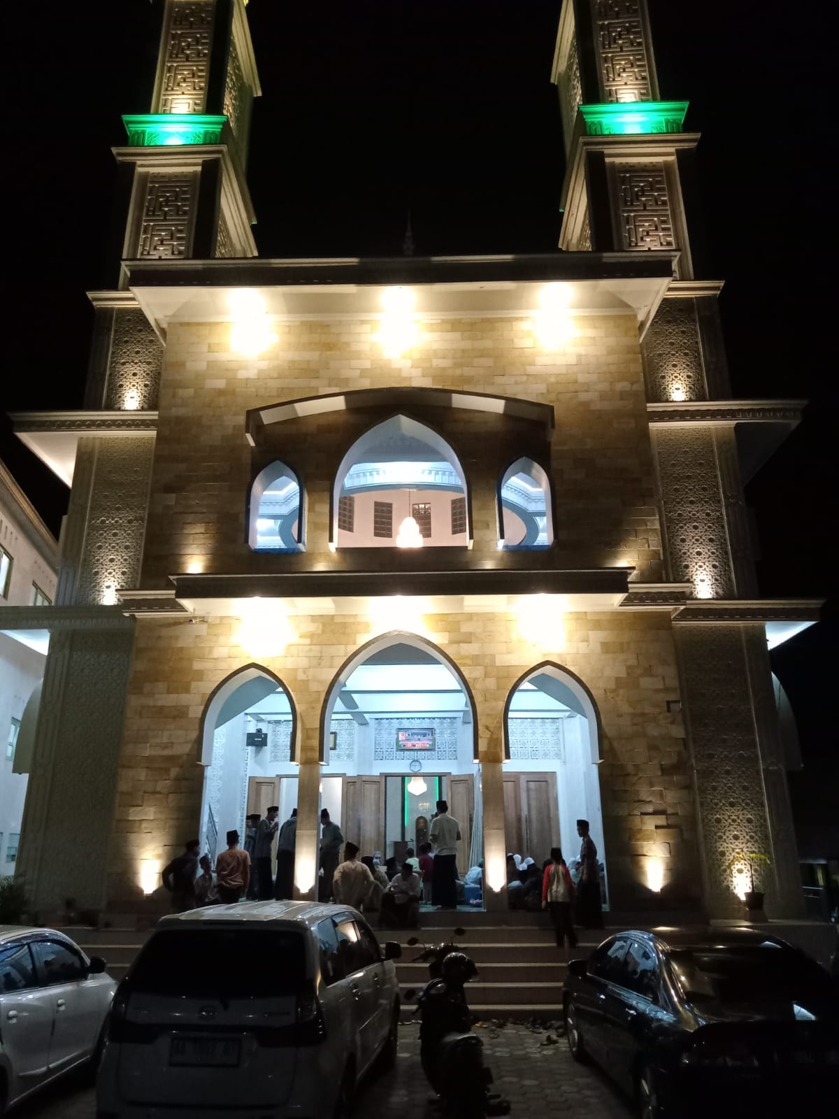 AL-MUQORROBIN