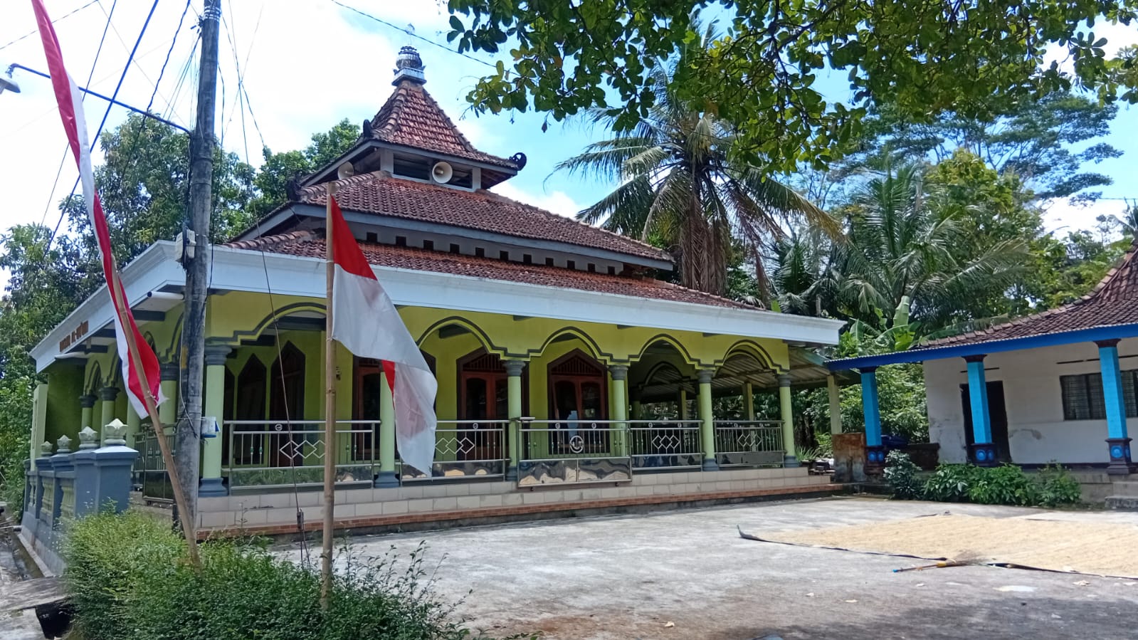 AL-MUKMIN