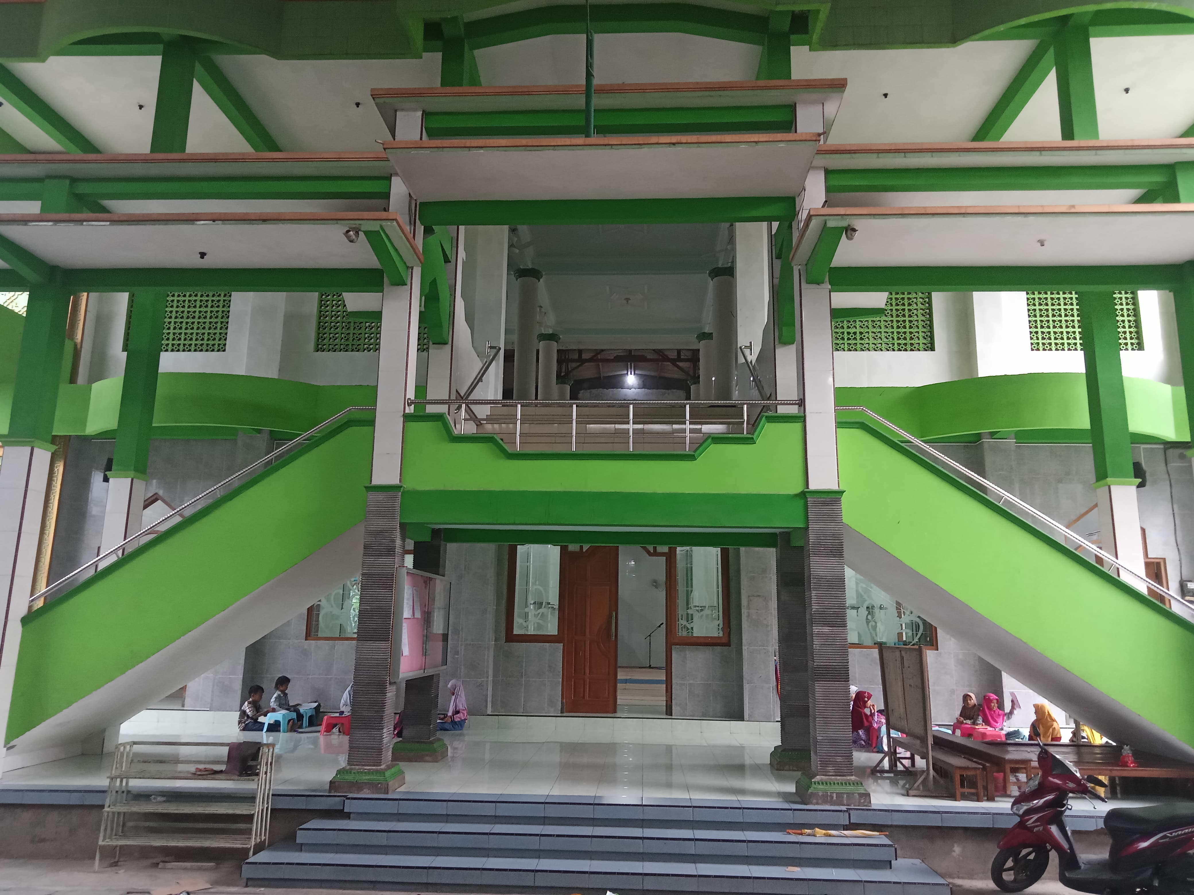 LUHUR