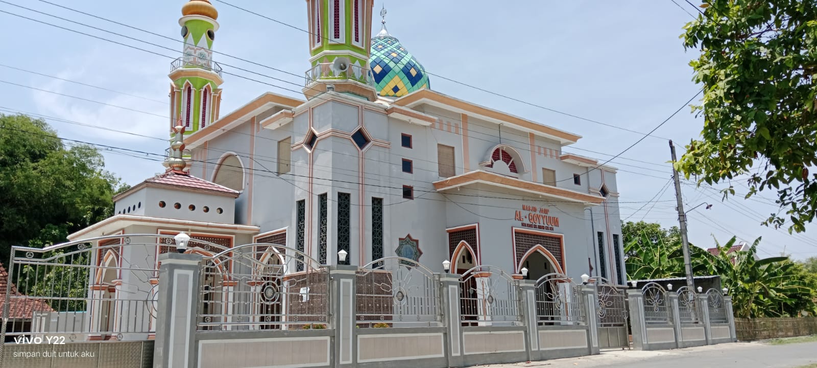 AL- QOYYUM
