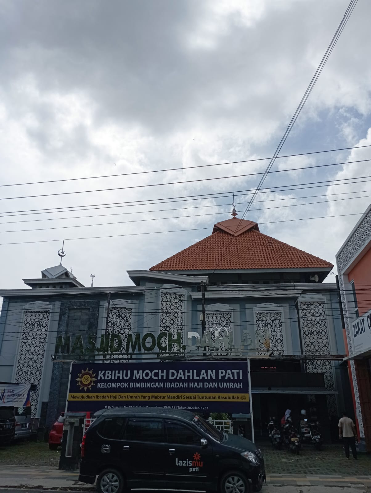 MOCH. DAHLAN