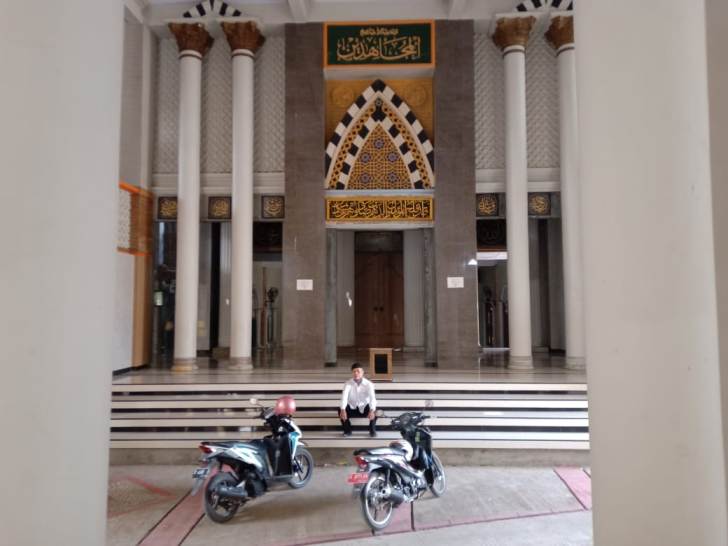AL-MUJAHIDIN