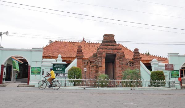 AL-MAKMUR