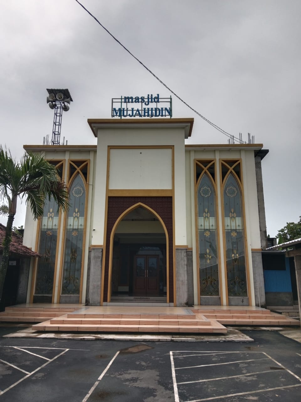 MUJAHIDIN