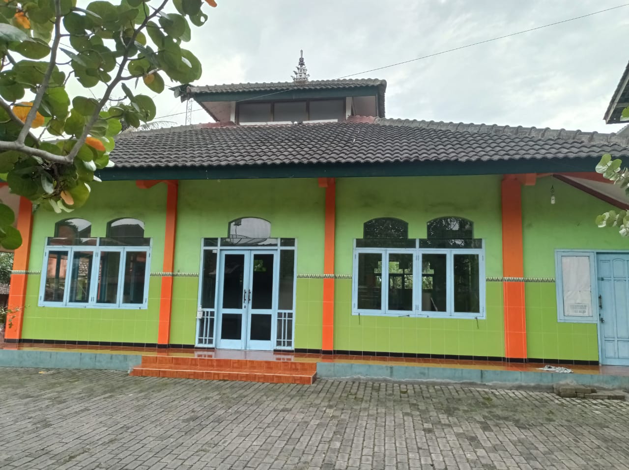 AL-MUKHSIN MARYAM