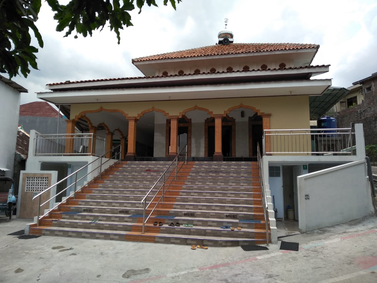 AL-IKHLAS