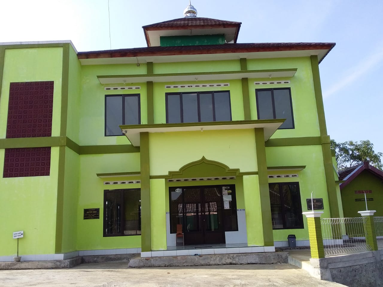 MORO SENENG