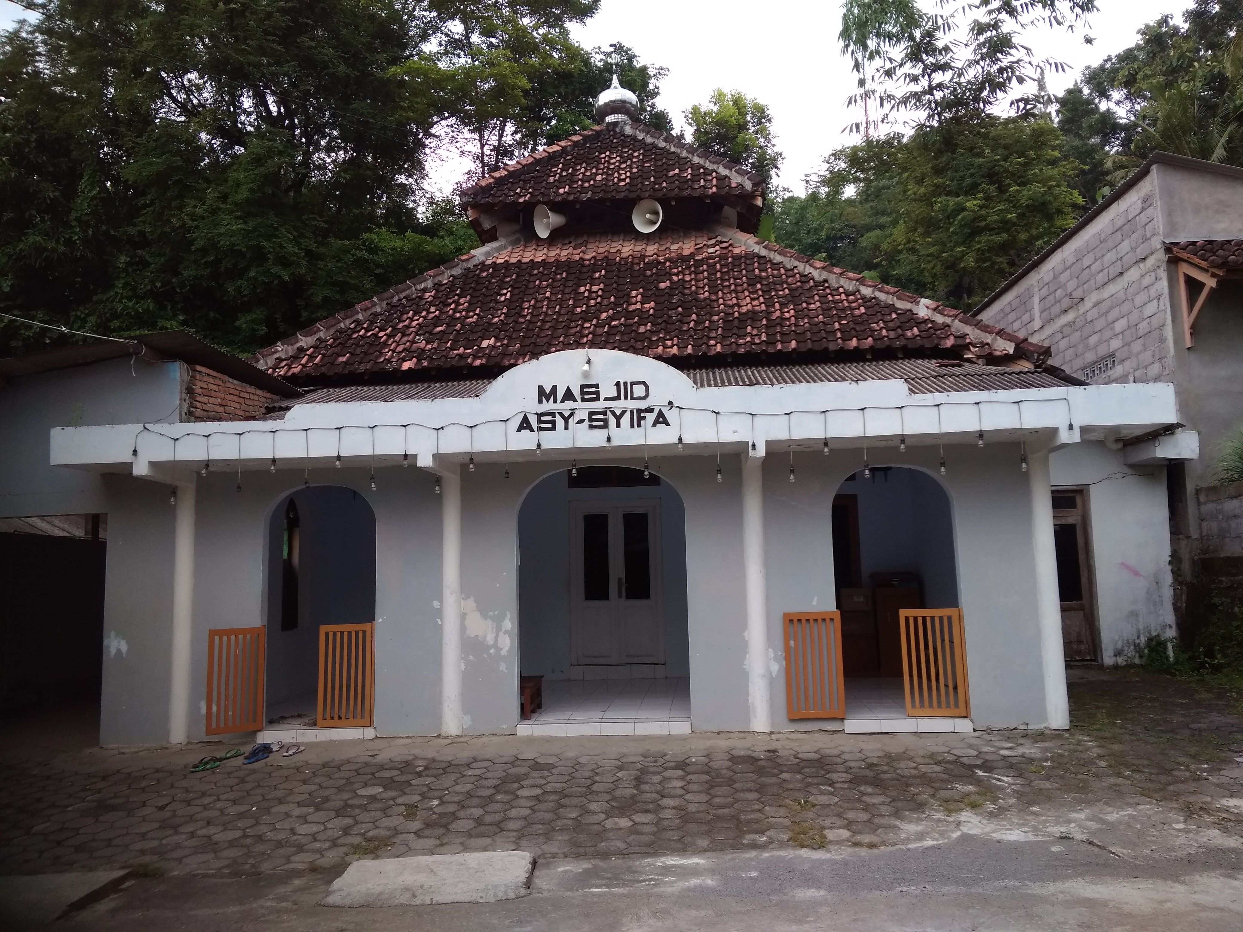 ASY-SYIFA' (BABUL MAGHFIROH)