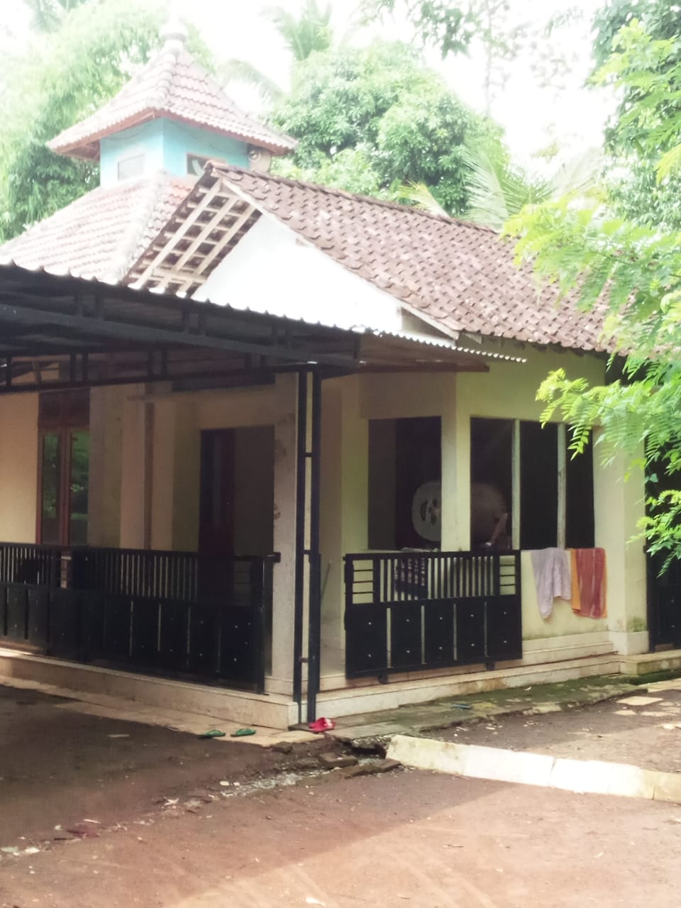 DARUL MUTTAQIEN