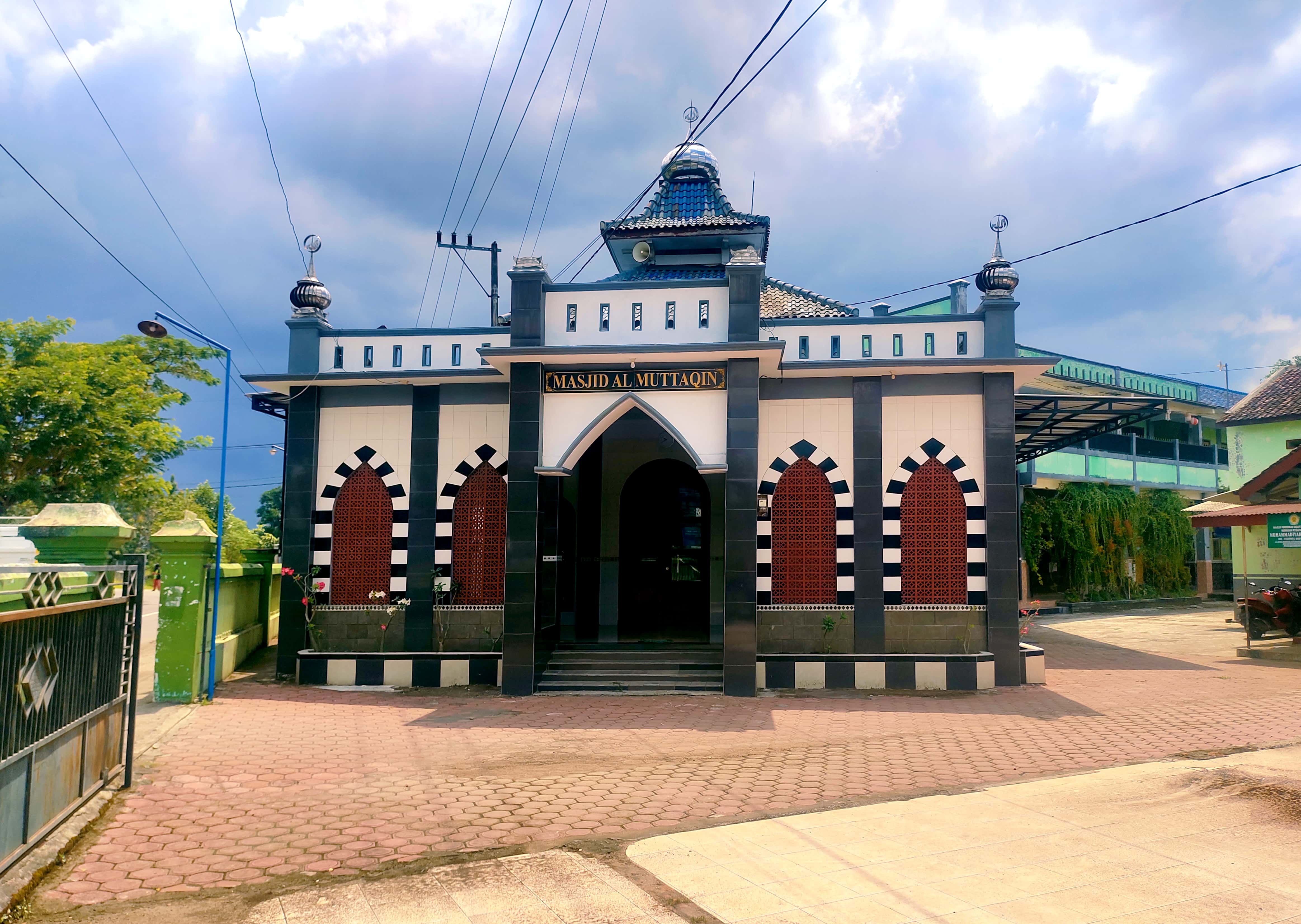 AL-MUTTAQIN