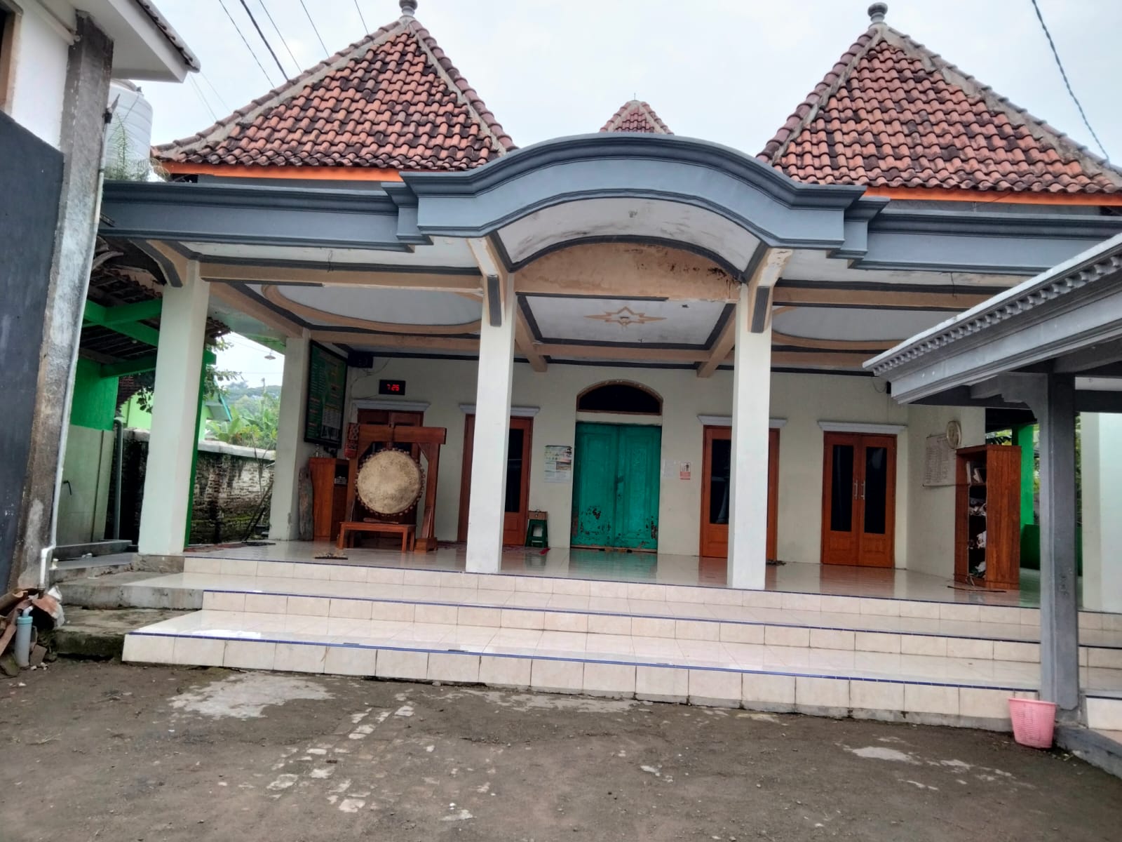 AL-IKHLAS