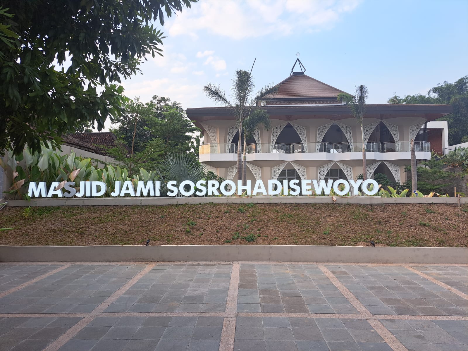 SOSROHADISEWOYO