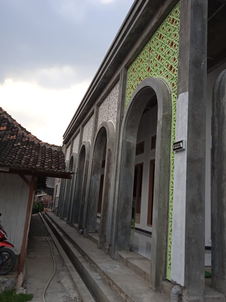 MASJID DARUL MUTTAQIN DSN MOJOROTO DS.MOJOSARI