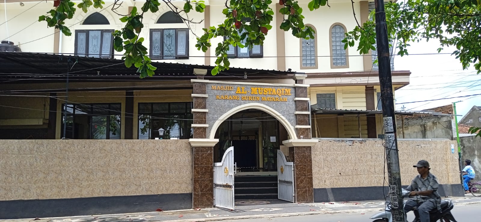 AL - MUSTAQIM
